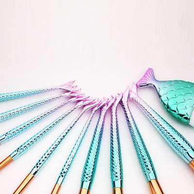 Hot seller customizable mermaid makeup brush set of foundation brushes